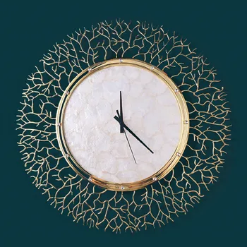 настенные часы Creative Natural Shell Часы из чистой меди с кораллами в скандинавском стиле для гостиной, Бесшумные Модные Американские Легкие Роскошные настенные часы